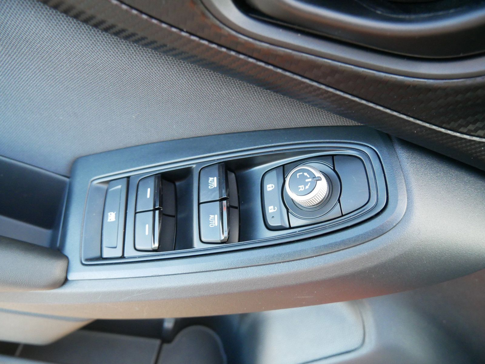 Thumbnail: 2020 Subaru Crosstrek - 15