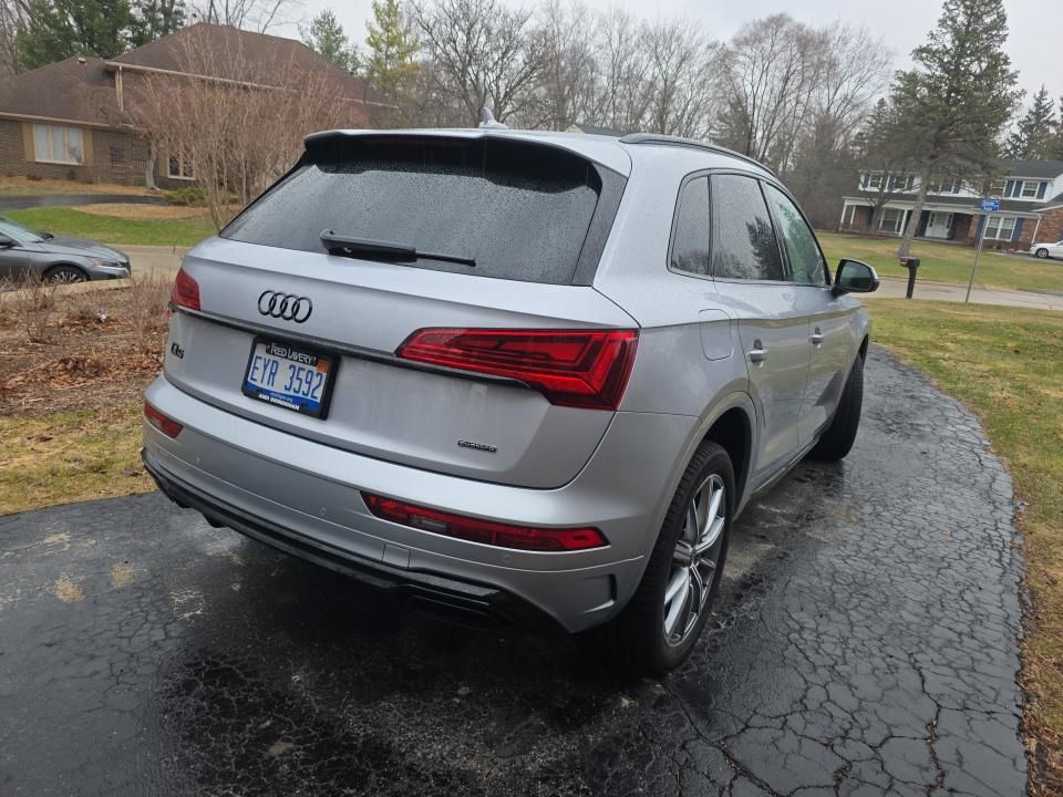 Thumbnail: 2024 Audi Q5 - 9