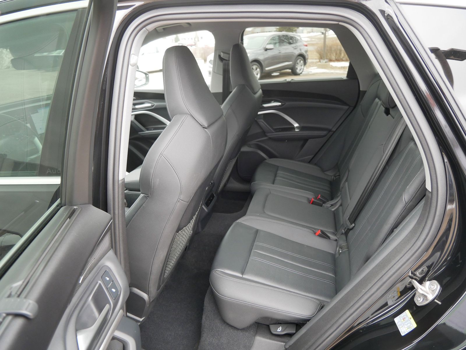 Thumbnail: 2025 Audi Q5 - 9