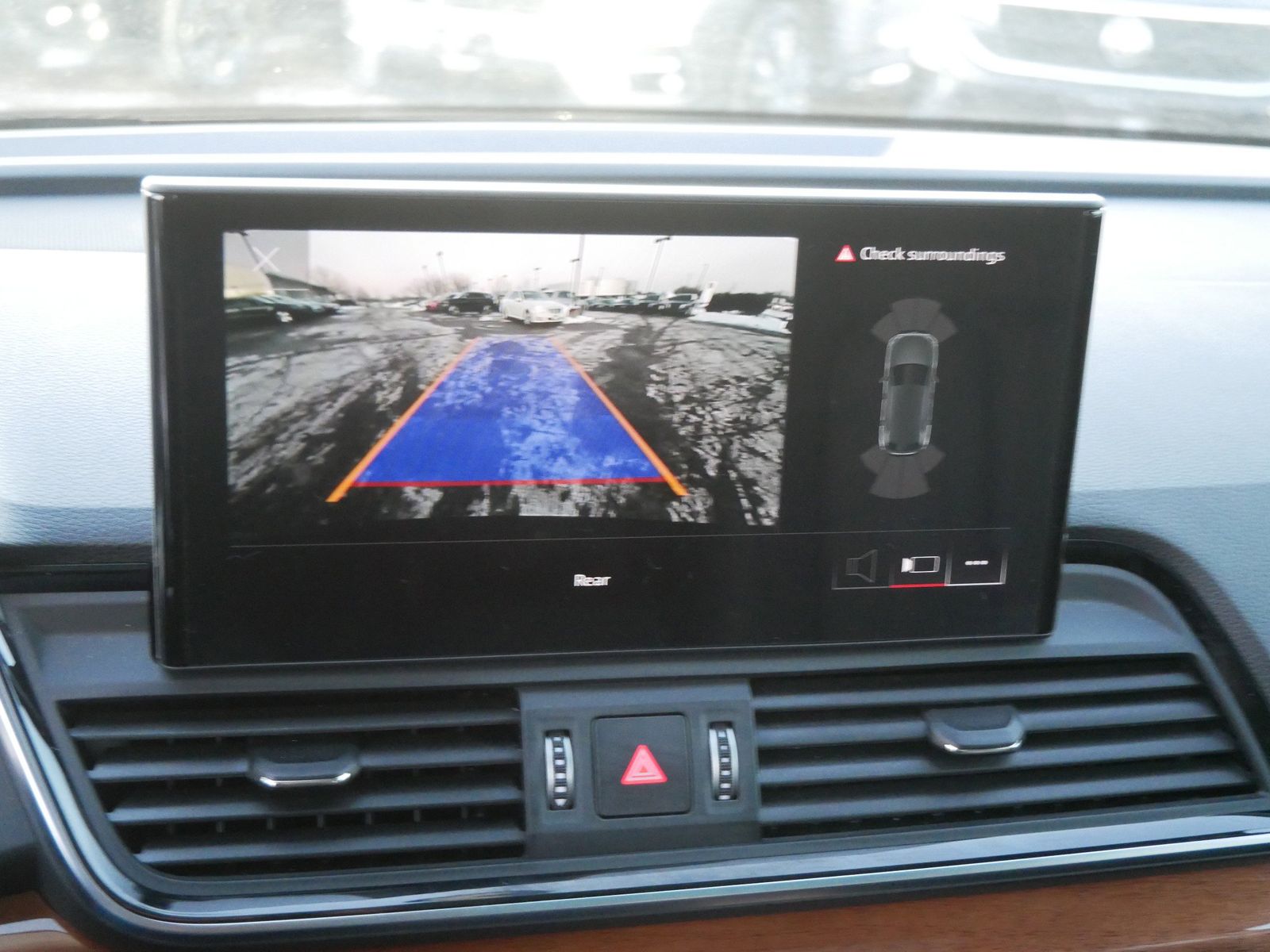 Thumbnail: 2021 Audi Q5 - 23