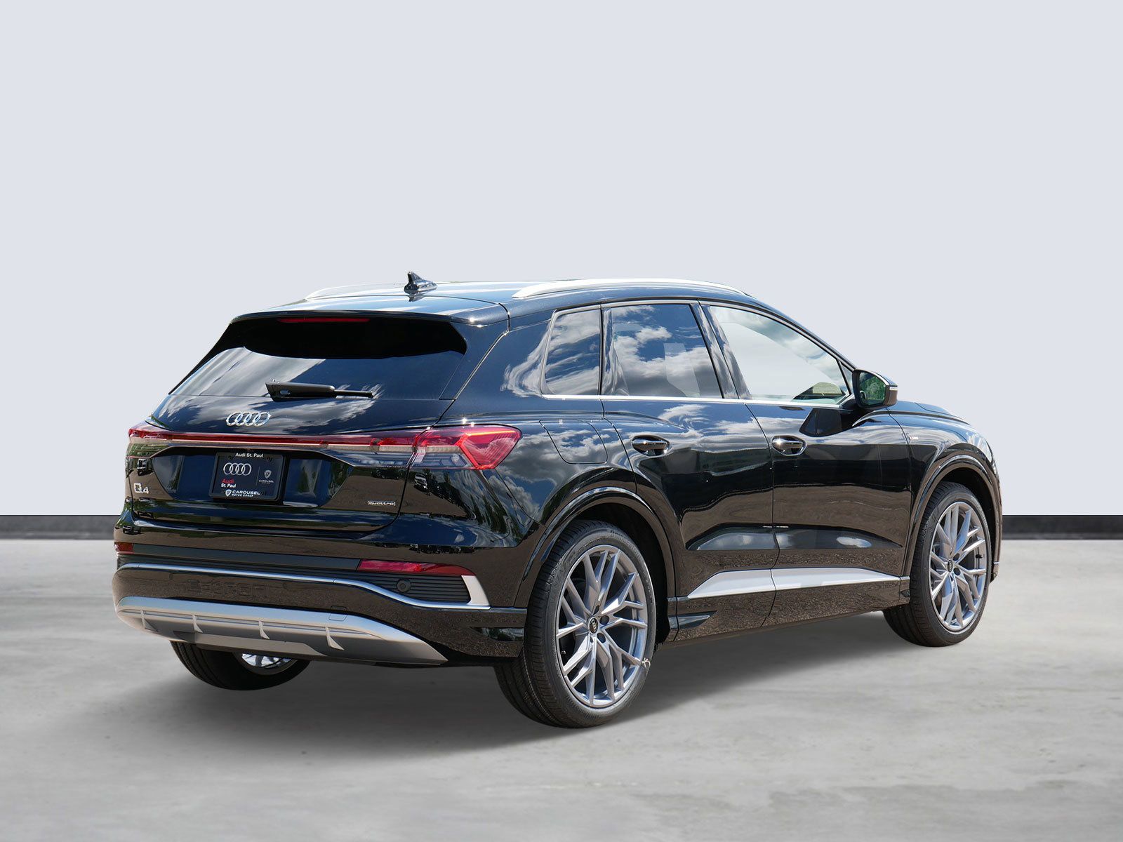 Thumbnail: 2025 Audi Q4 e-tron - 4