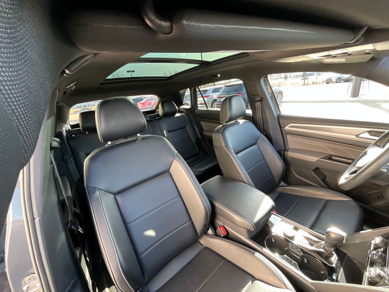 Thumbnail: 2022 Volkswagen Atlas - 14