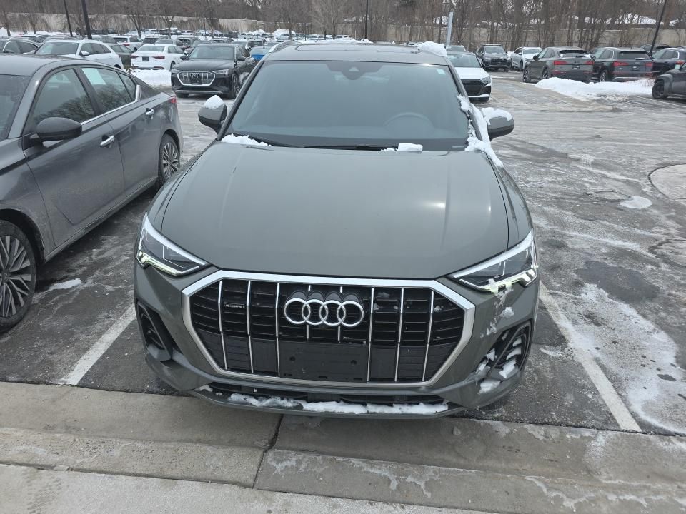 Thumbnail: 2023 Audi Q3 - 6