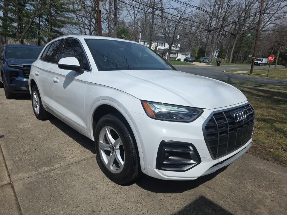 Thumbnail: 2023 Audi Q5 - 10