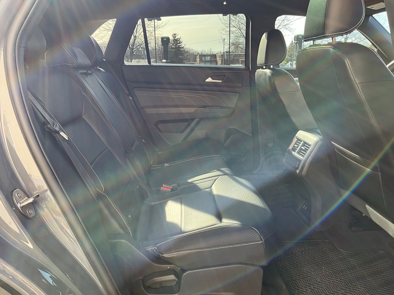 Thumbnail: 2022 Volkswagen Atlas - 15