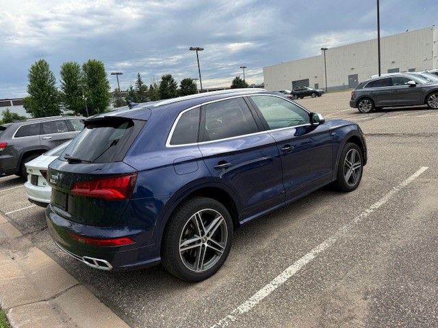 Thumbnail: 2018 Audi SQ5 - 3