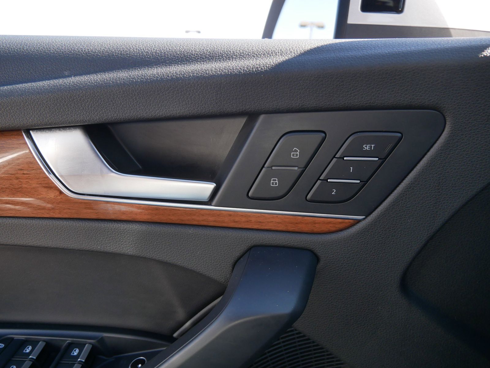 Thumbnail: 2022 Audi Q5 - 16