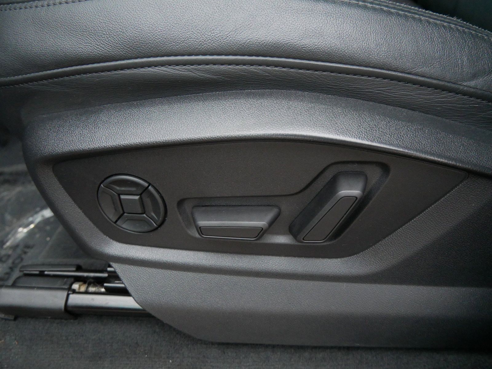 Thumbnail: 2021 Audi Q7 - 14