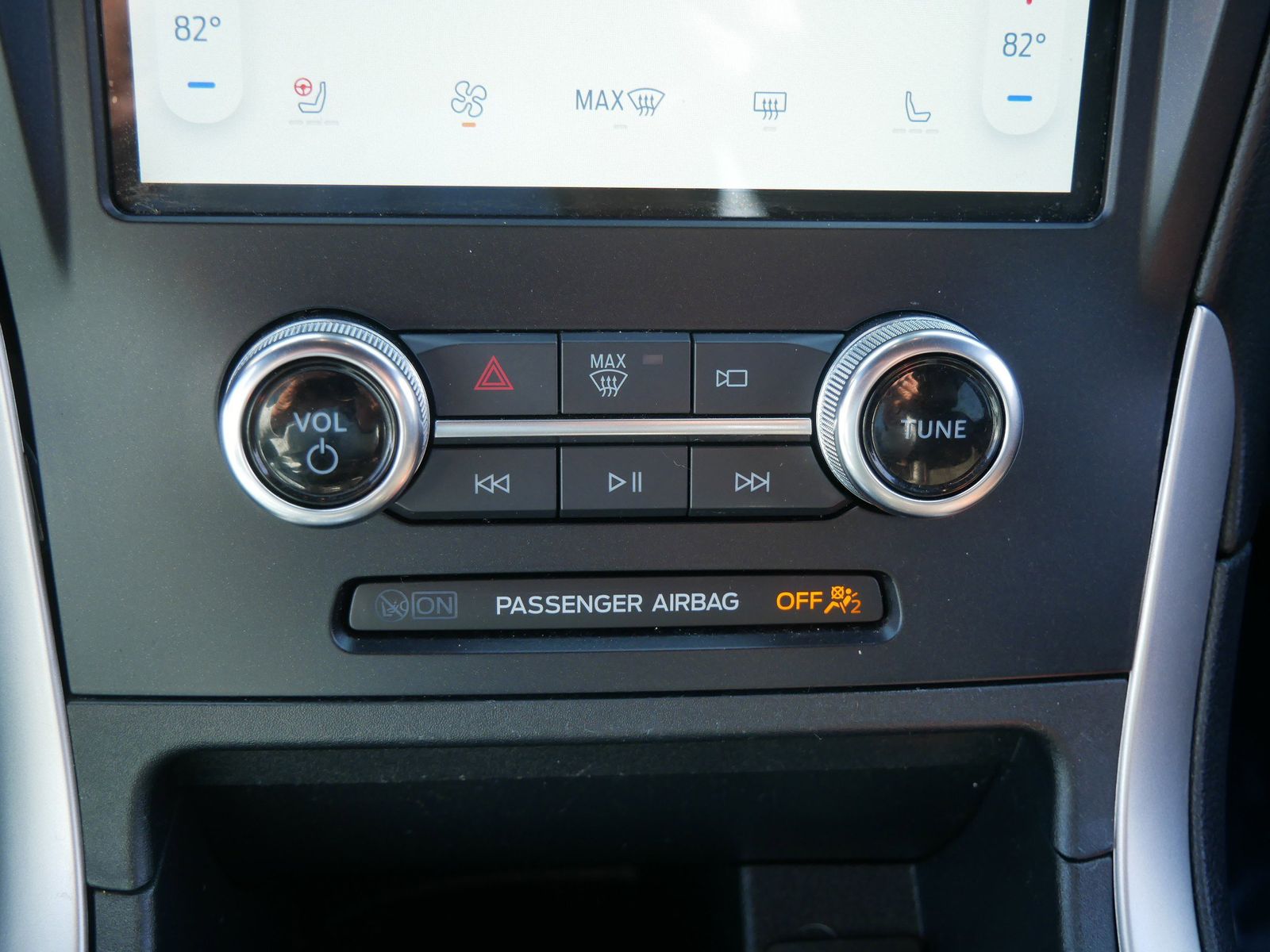 Thumbnail: 2024 Ford Edge - 19