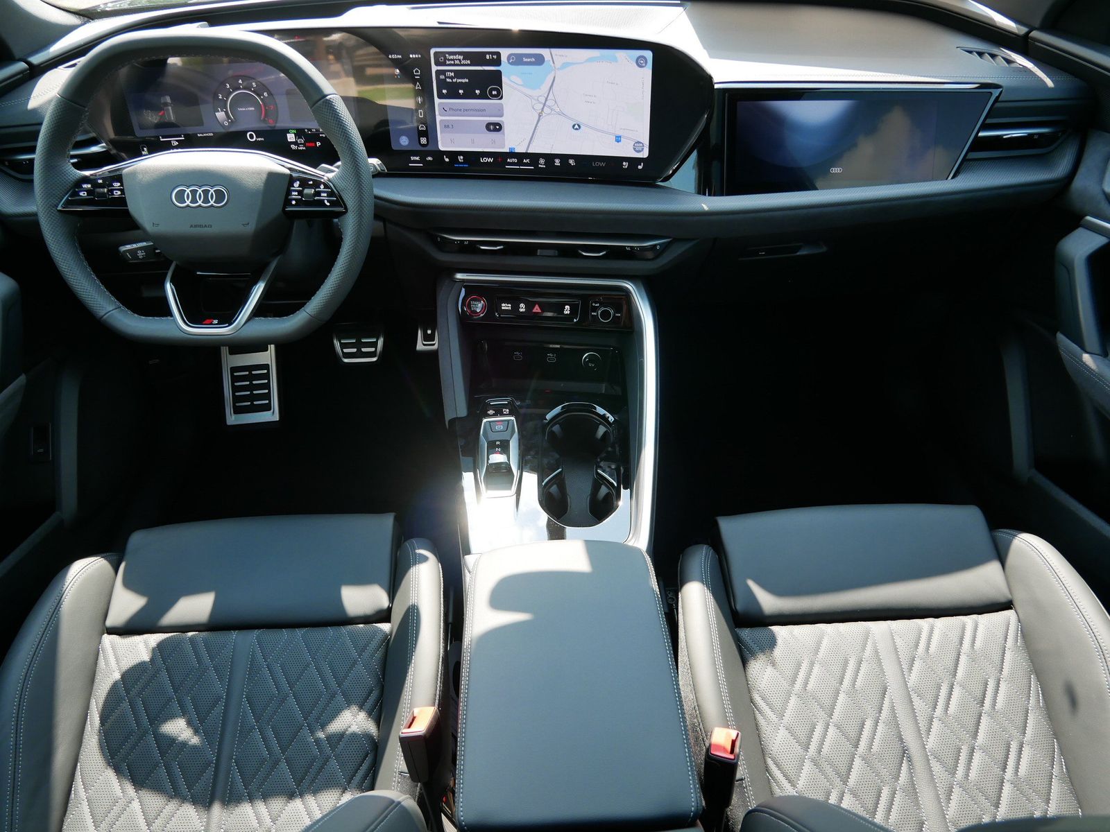 Thumbnail: 2026 Audi SQ5 - 12