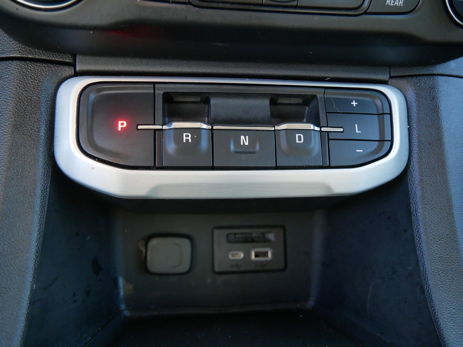 Thumbnail: 2023 GMC Acadia - 20