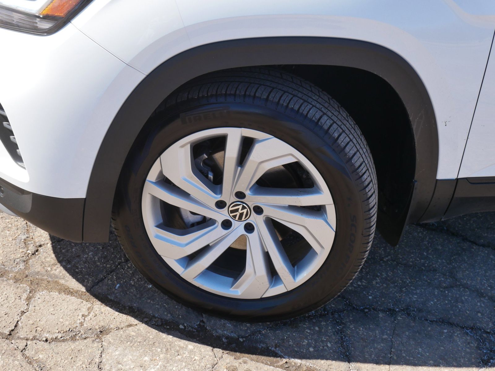 Thumbnail: 2023 Volkswagen Atlas - 7