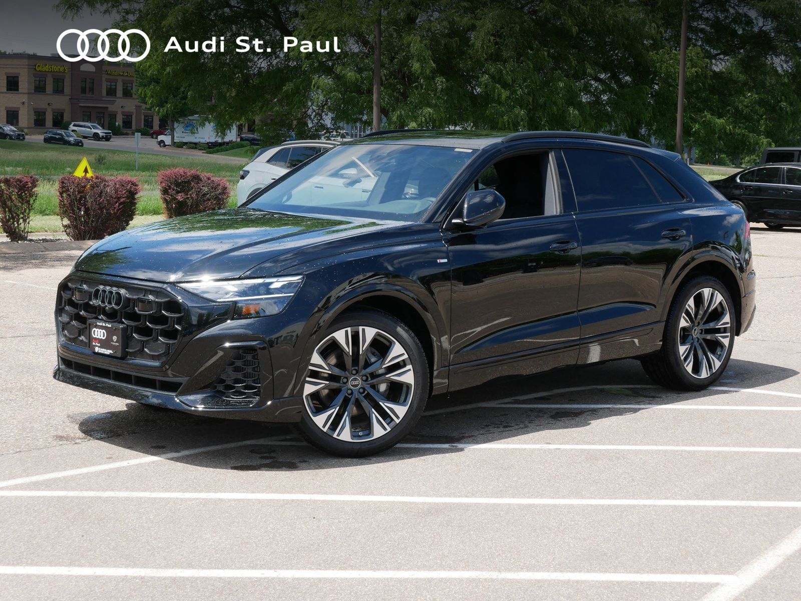 Thumbnail: 2026 Audi Q8 - 1