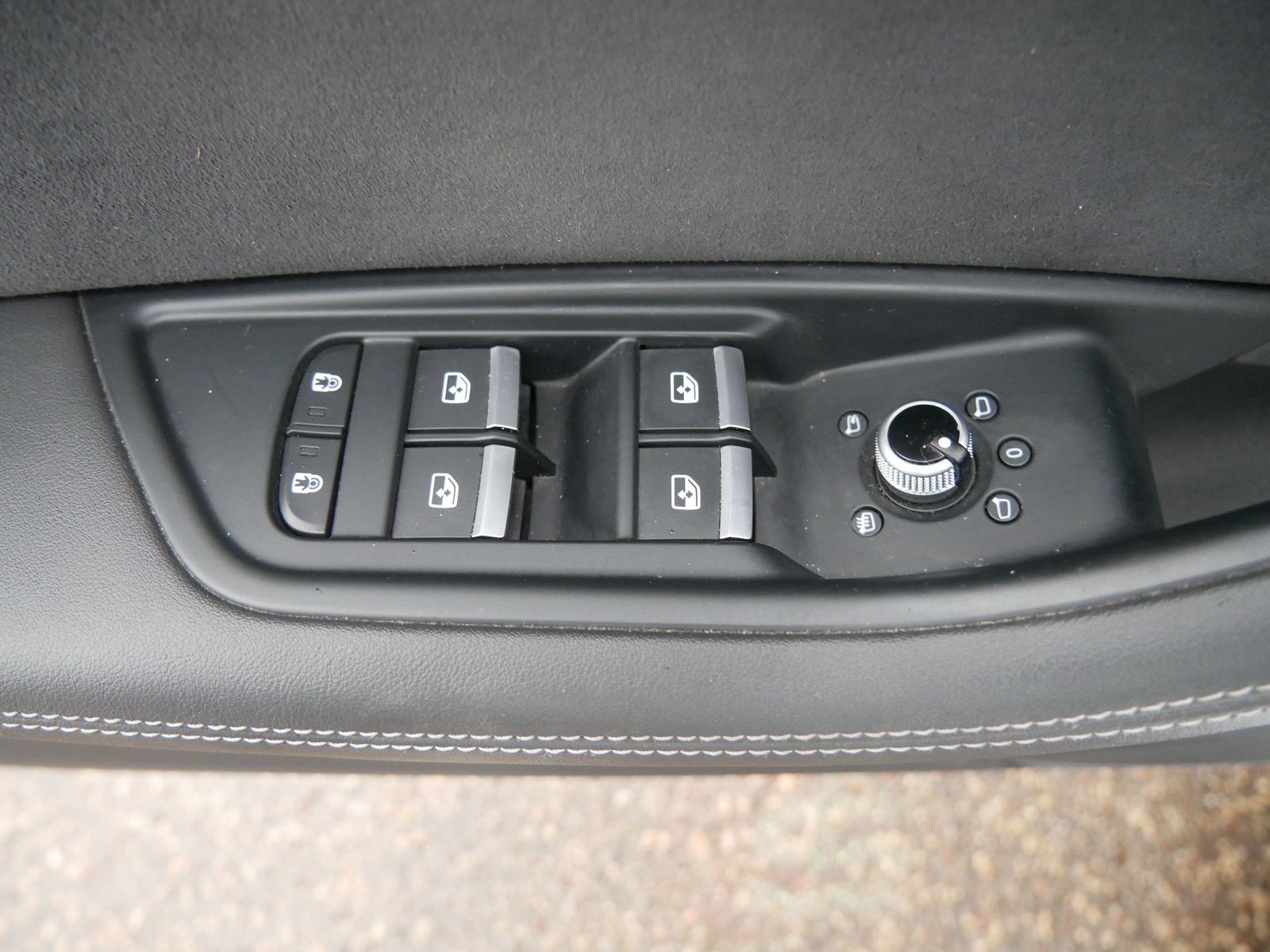 Thumbnail: 2023 Audi S4 - 15