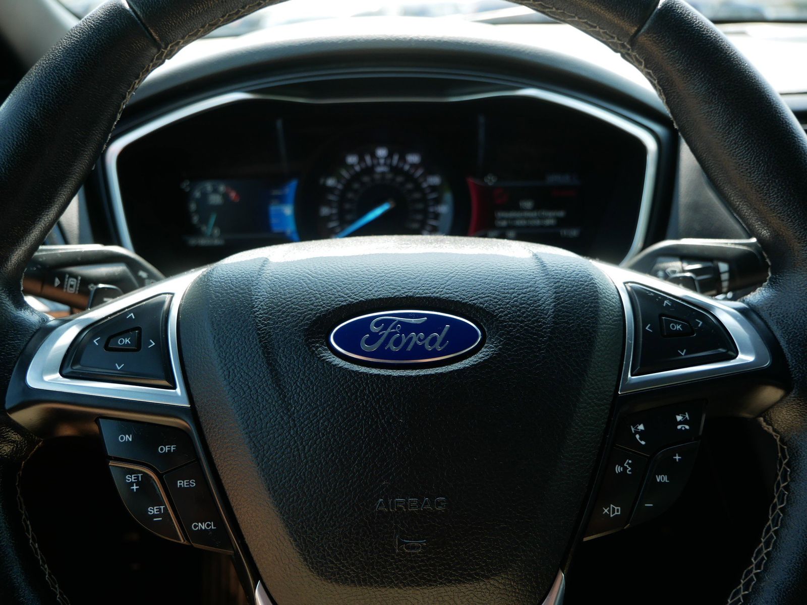 Thumbnail: 2017 Ford Fusion - 25