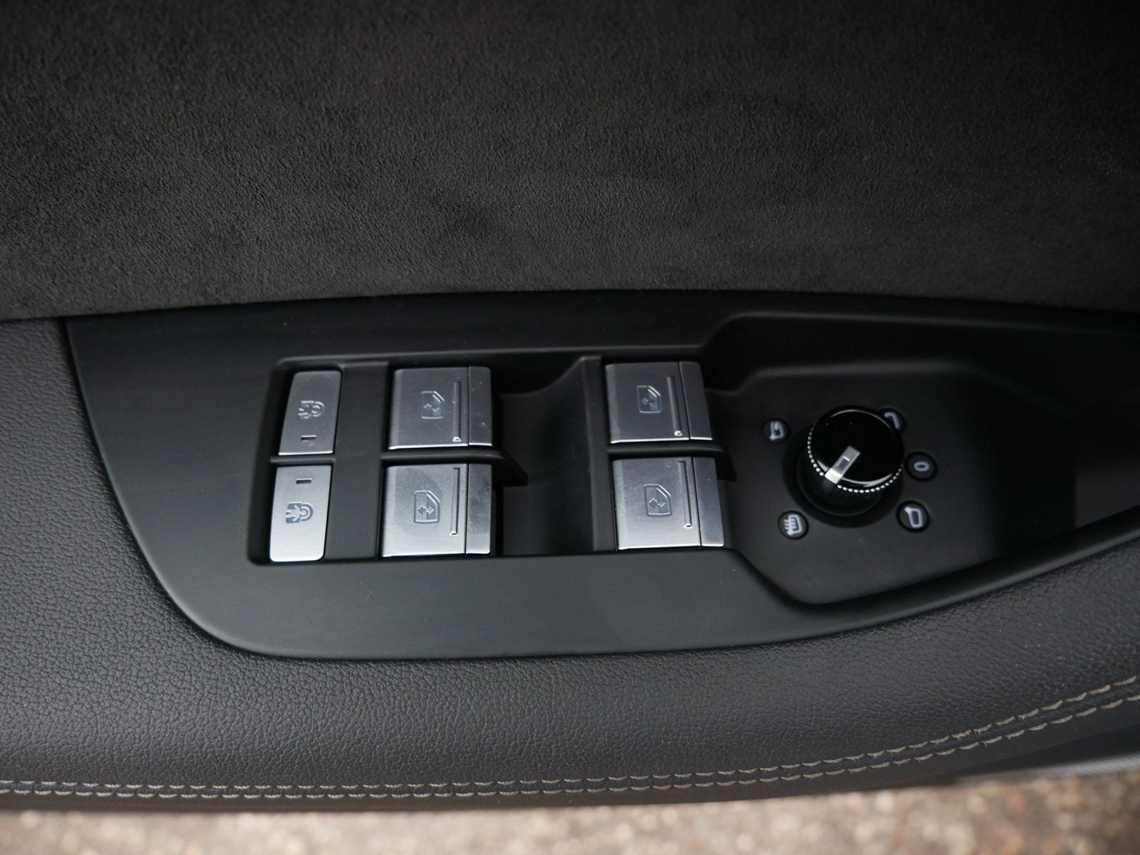 Thumbnail: 2021 Audi RS 7 - 16