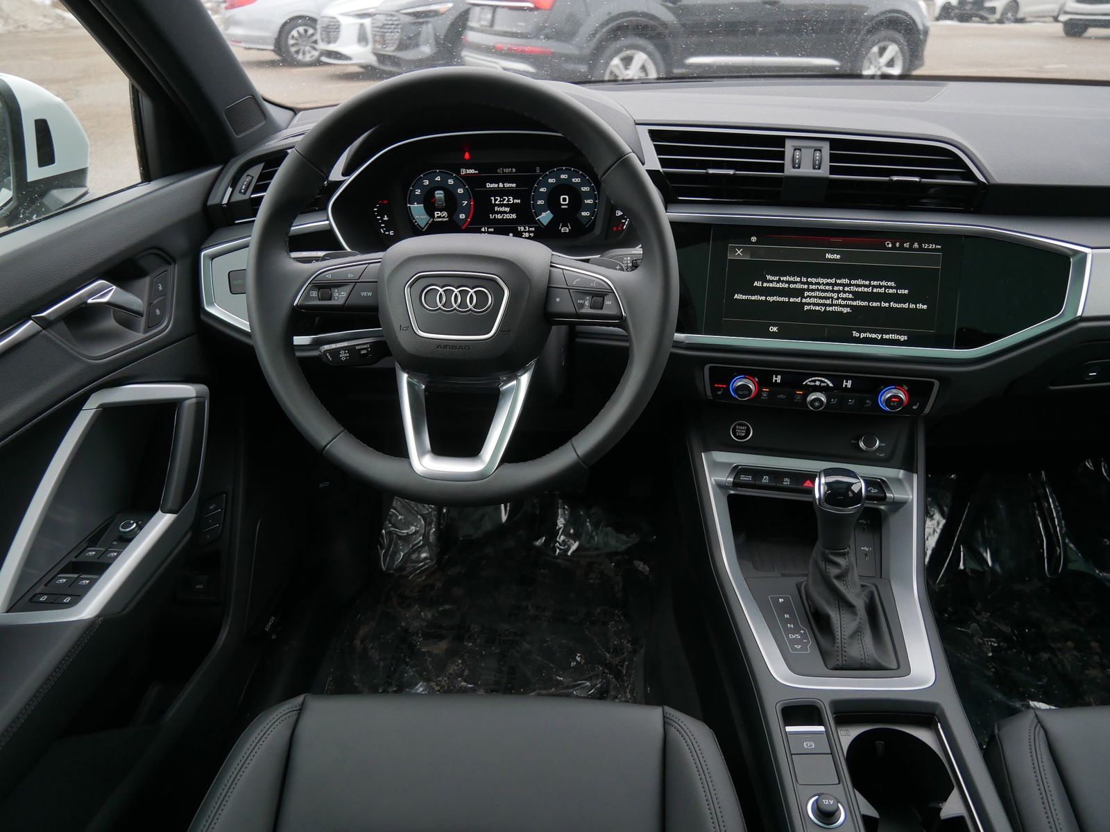 Thumbnail: 2025 Audi Q3 - 11