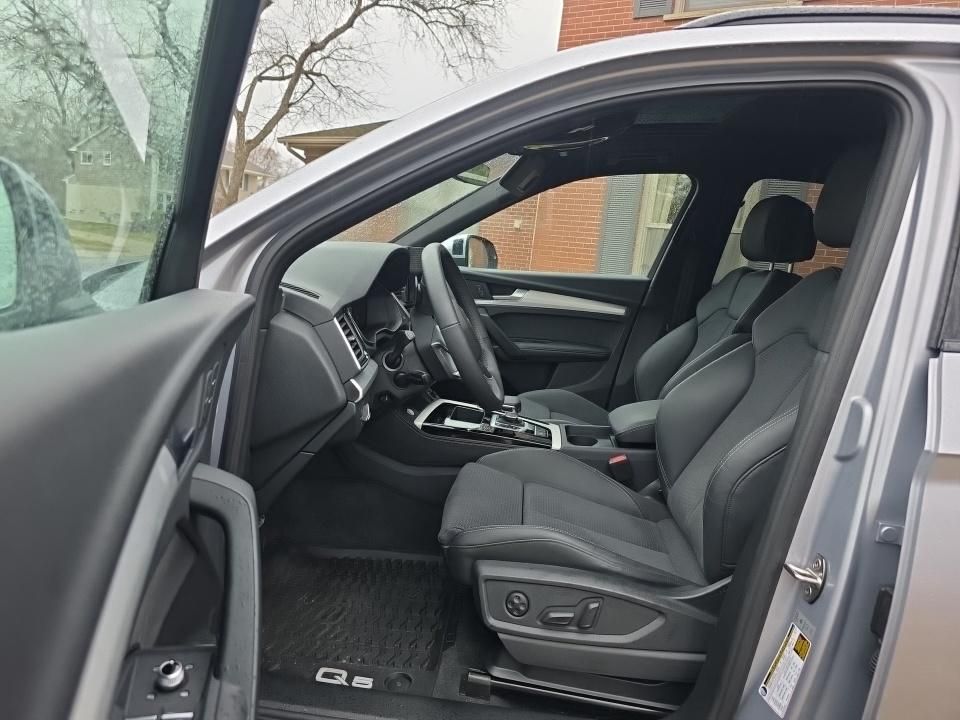 Thumbnail: 2024 Audi Q5 - 3