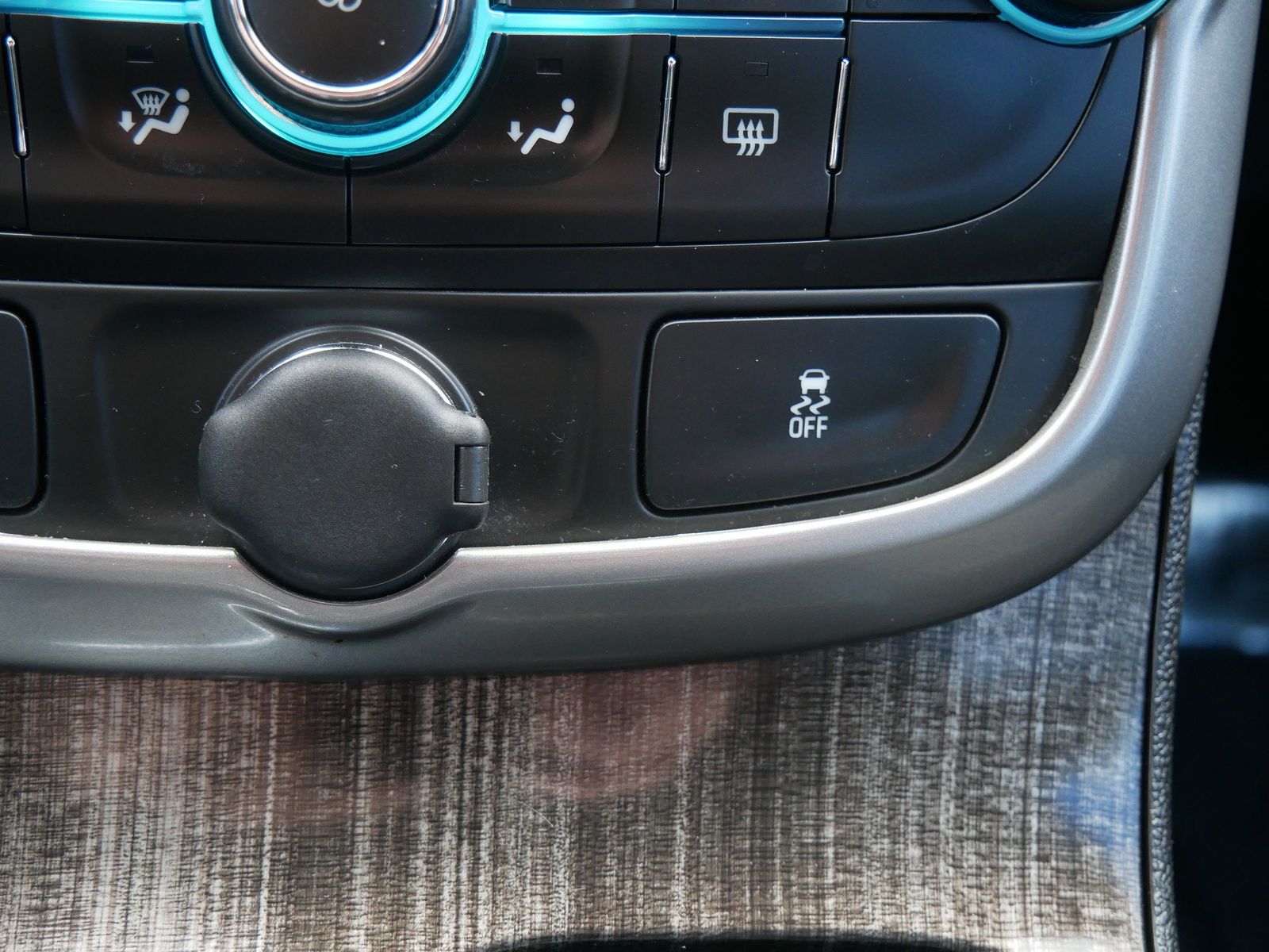 Thumbnail: 2014 Chevrolet Malibu - 20