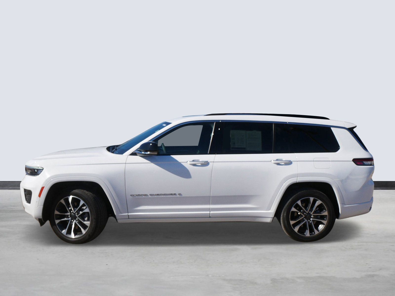 Thumbnail: 2023 Jeep Grand Cherokee L - 2