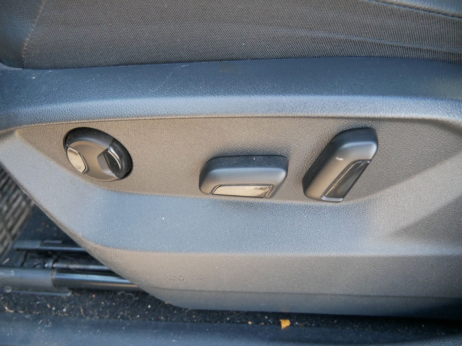 Thumbnail: 2019 Volkswagen Tiguan - 11