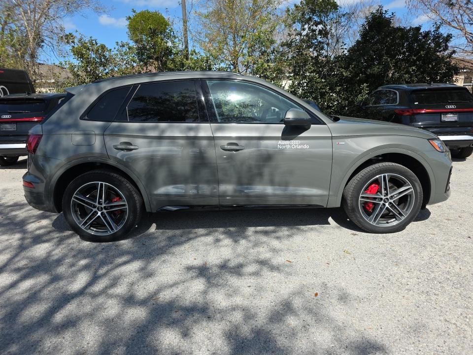 Thumbnail: 2025 Audi Q5 - 3