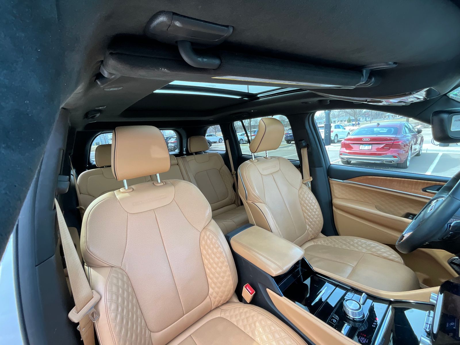 Thumbnail: 2022 Jeep Grand Cherokee - 3