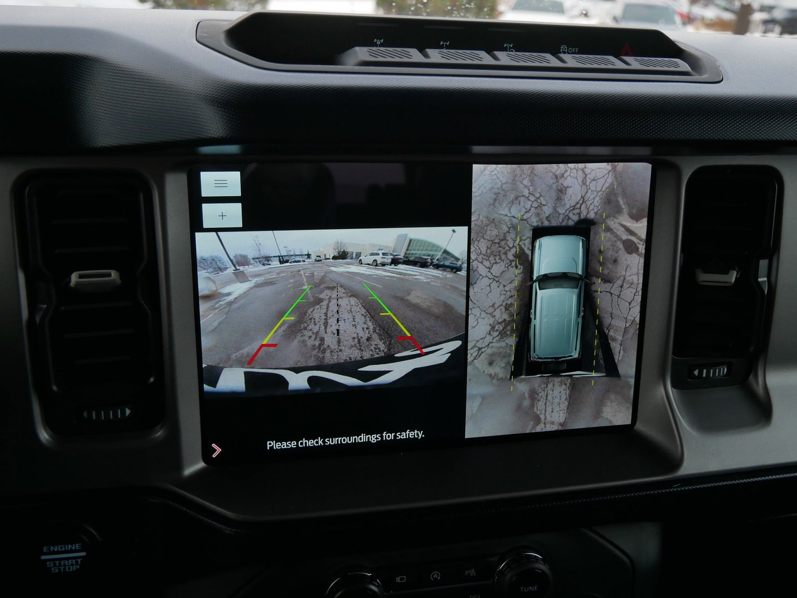 Thumbnail: 2022 Ford Bronco - 22