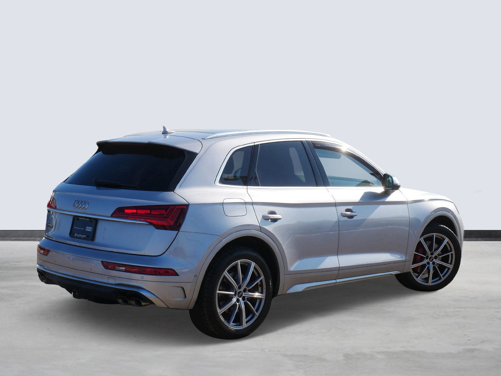 Thumbnail: 2023 Audi SQ5 - 4