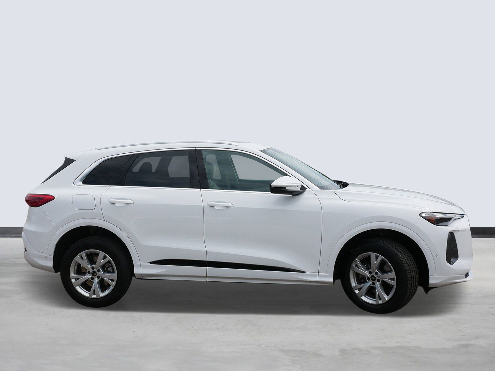 Thumbnail: 2025 Audi Q5 - 5