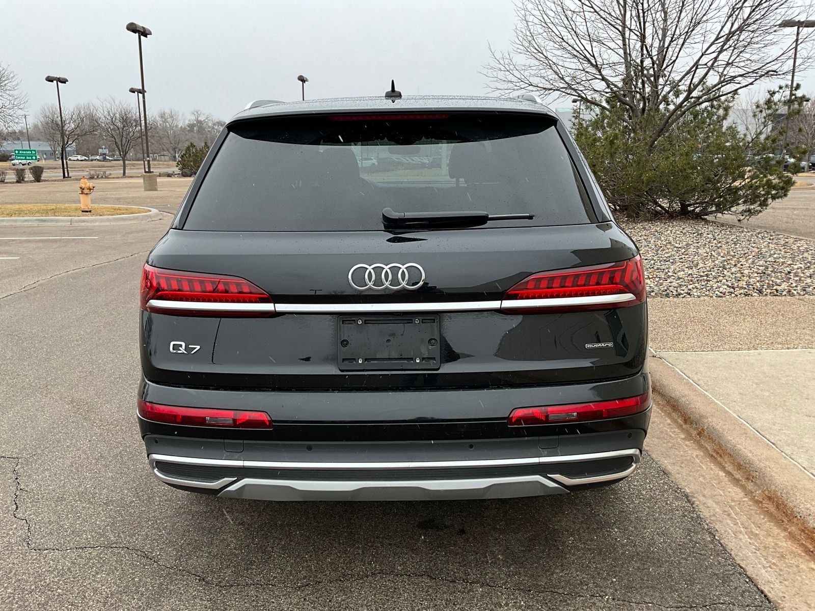 Thumbnail: 2023 Audi Q7 - 10