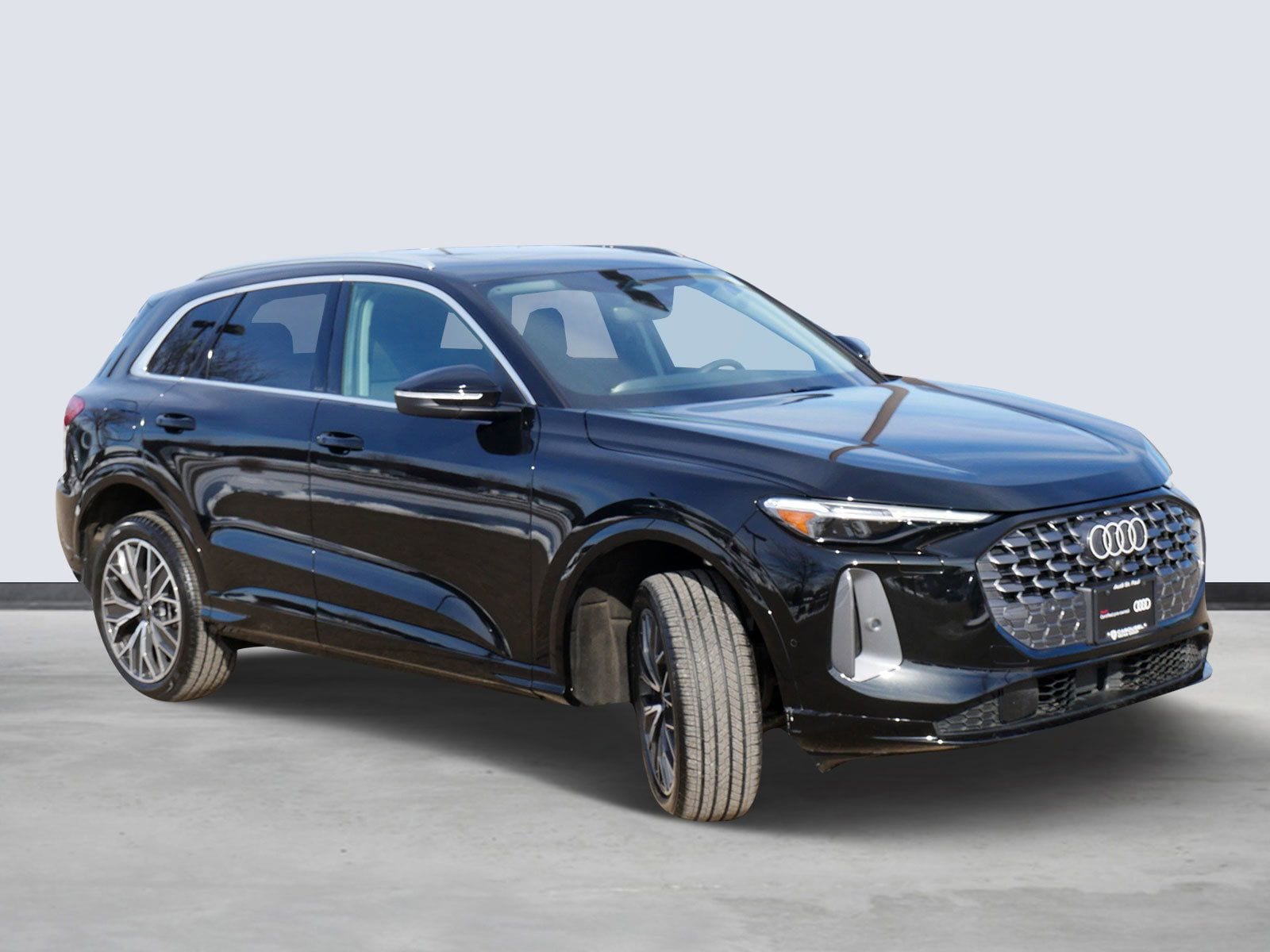 Thumbnail: 2025 Audi Q5 - 6