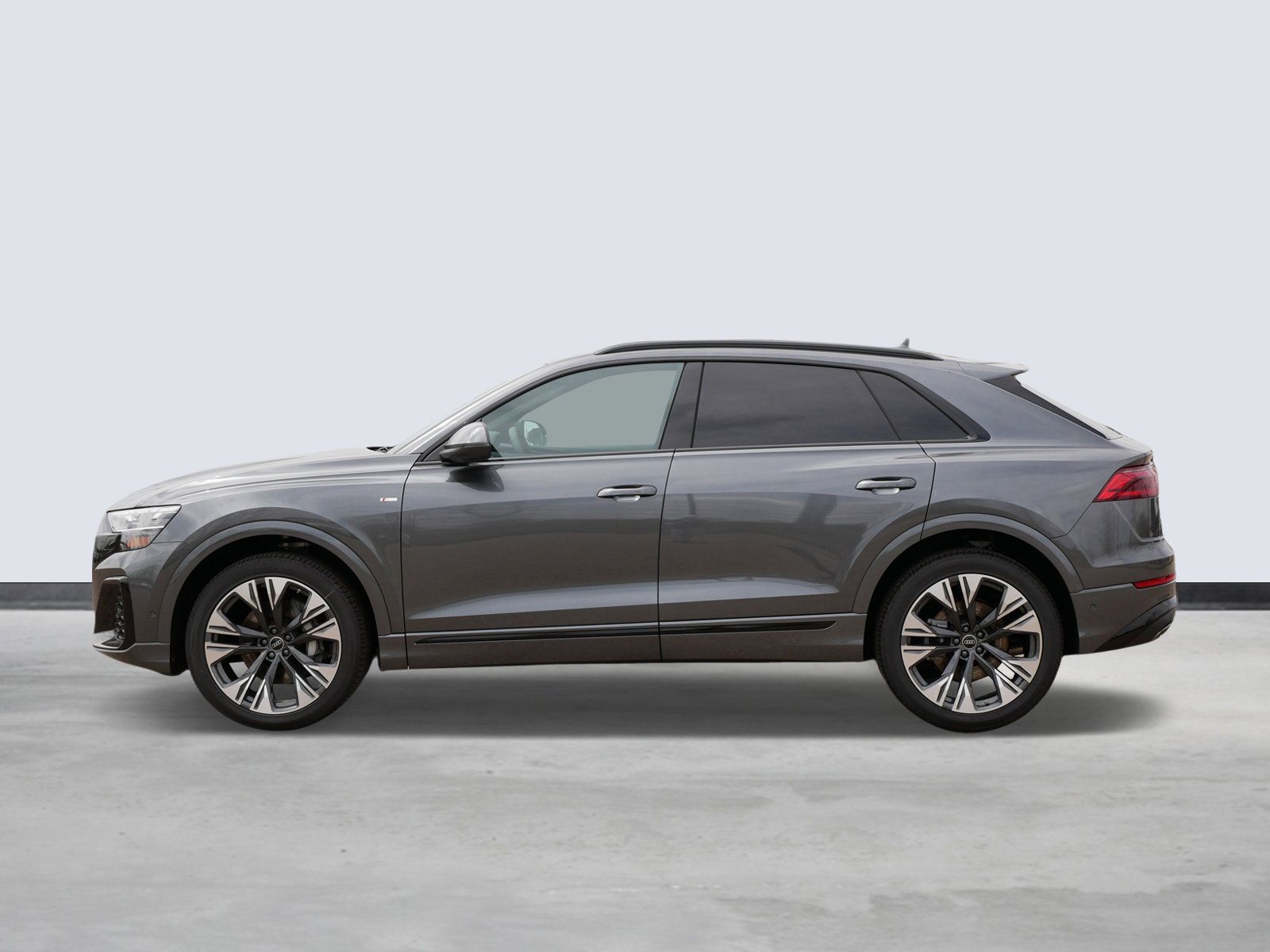 2025 Audi Q8 55 Premium Plus photo 2