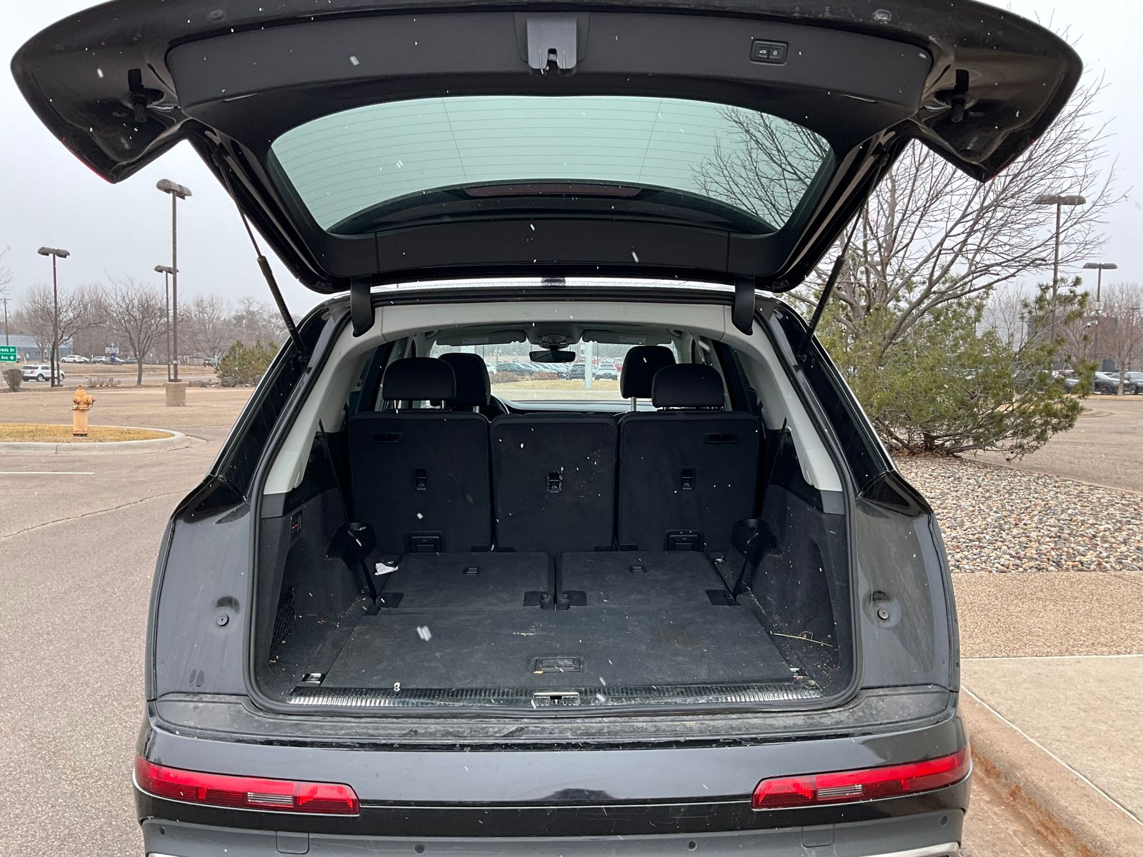 Thumbnail: 2023 Audi Q7 - 13