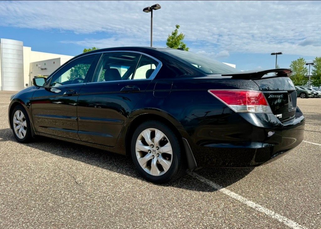 2010 Honda Accord EX-L Hero Image