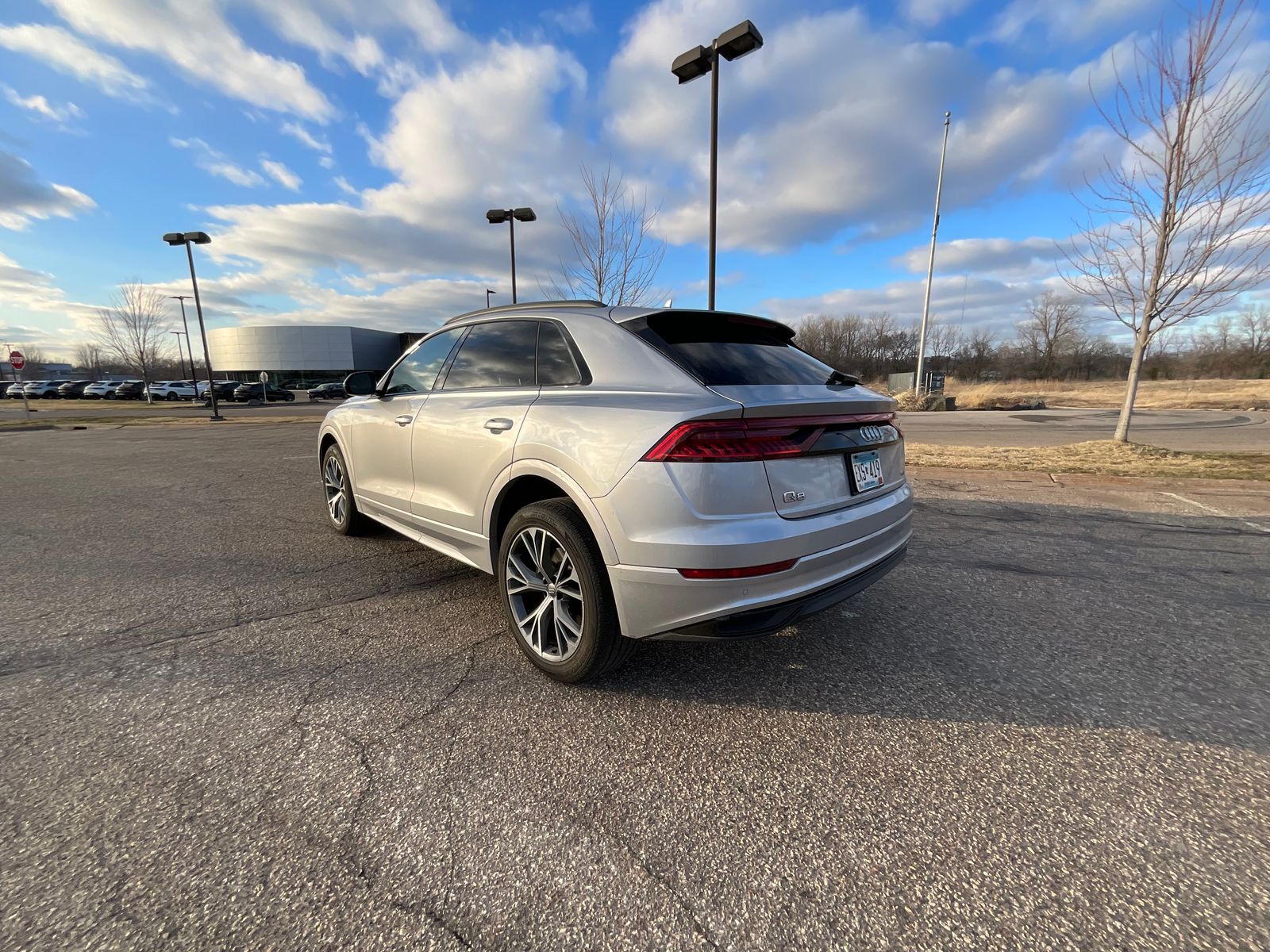 Thumbnail: 2020 Audi Q8 - 12