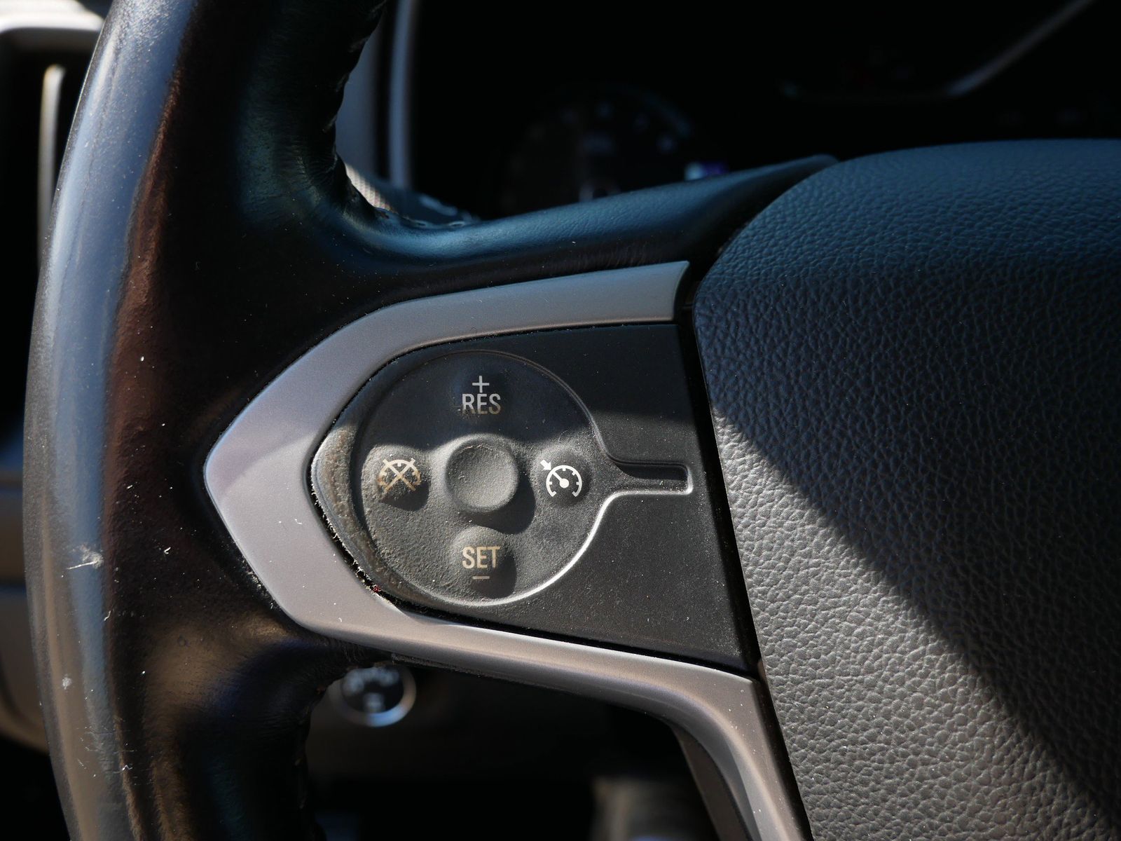 Thumbnail: 2017 Chevrolet Colorado - 27