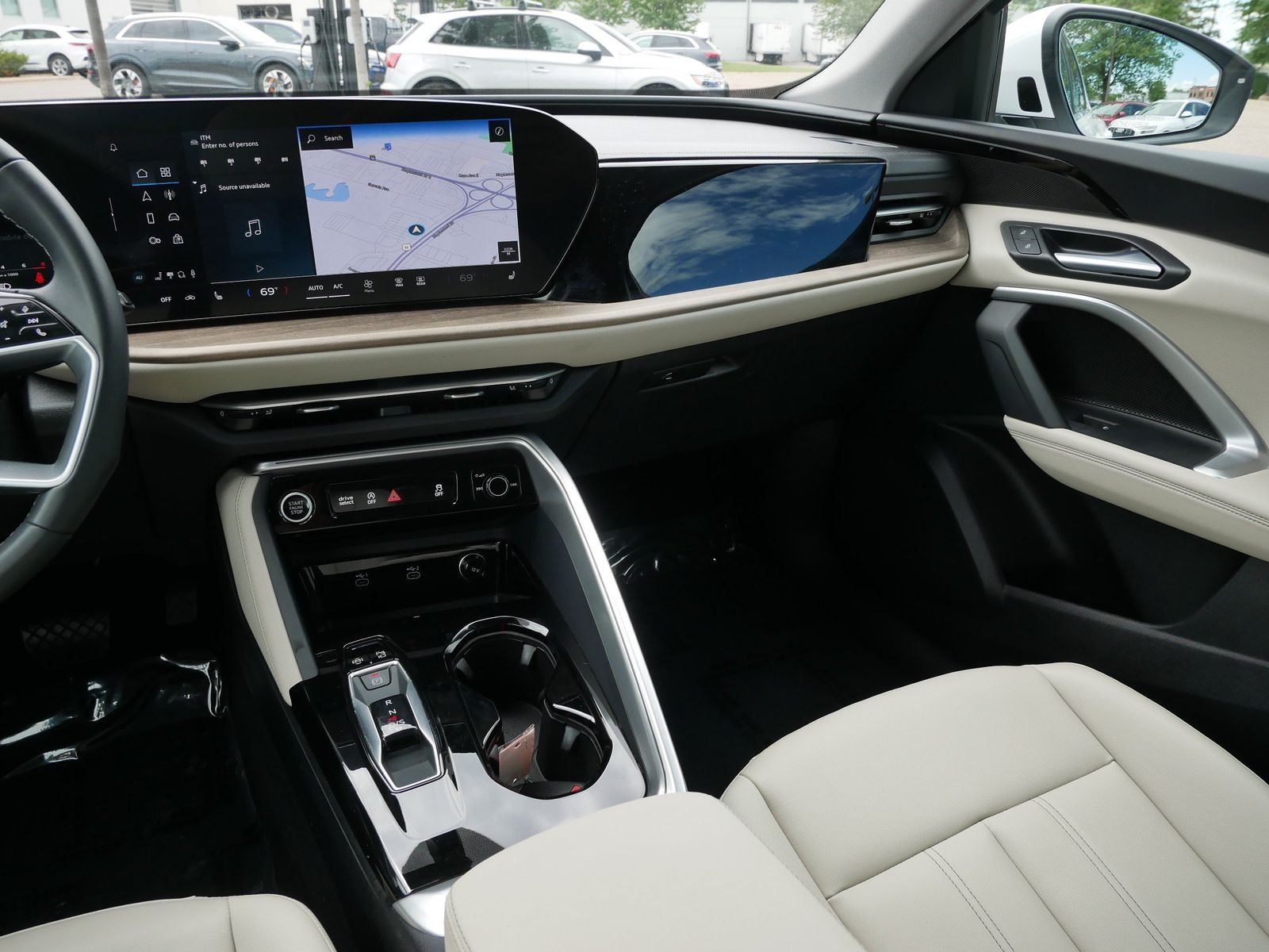 Thumbnail: 2025 Audi Q5 - 13