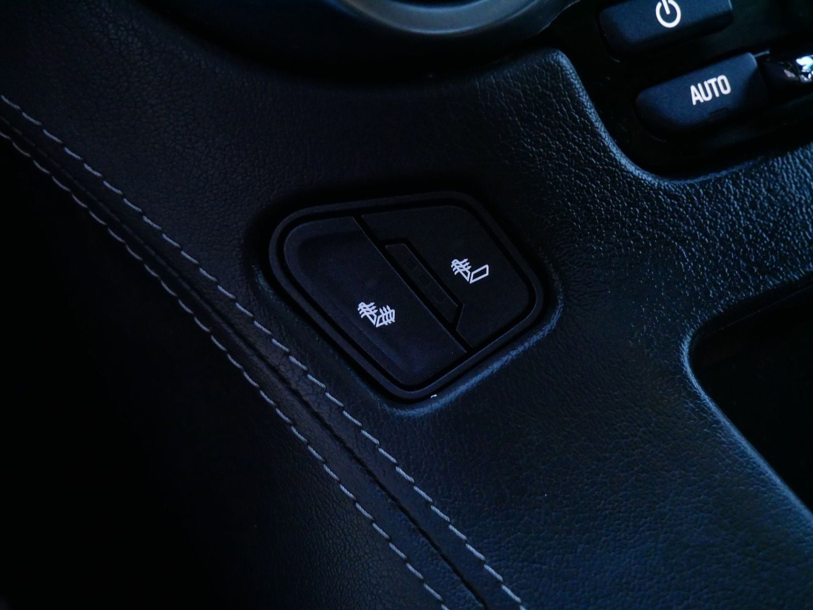 Thumbnail: 2019 Chevrolet Suburban - 24