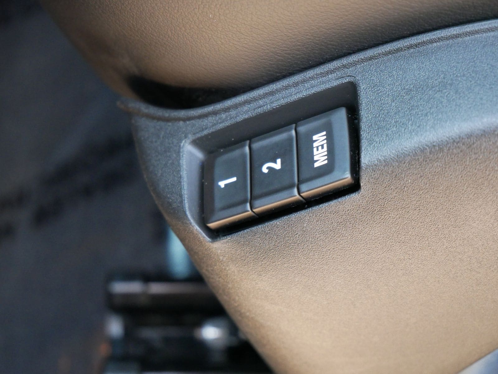 Thumbnail: 2011 Chevrolet Equinox - 14