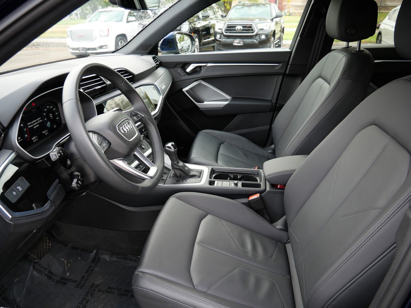 Thumbnail: 2025 Audi Q3 - 8