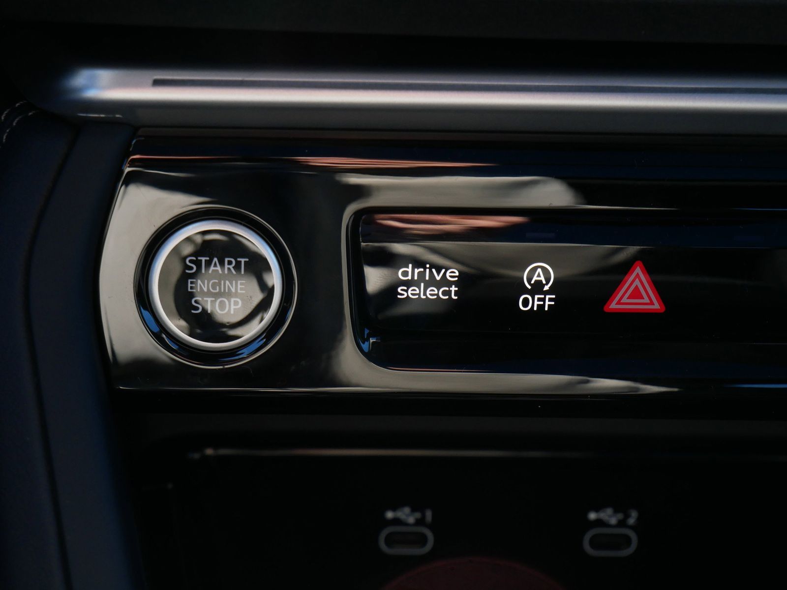 Thumbnail: 2025 Audi Q5 - 17