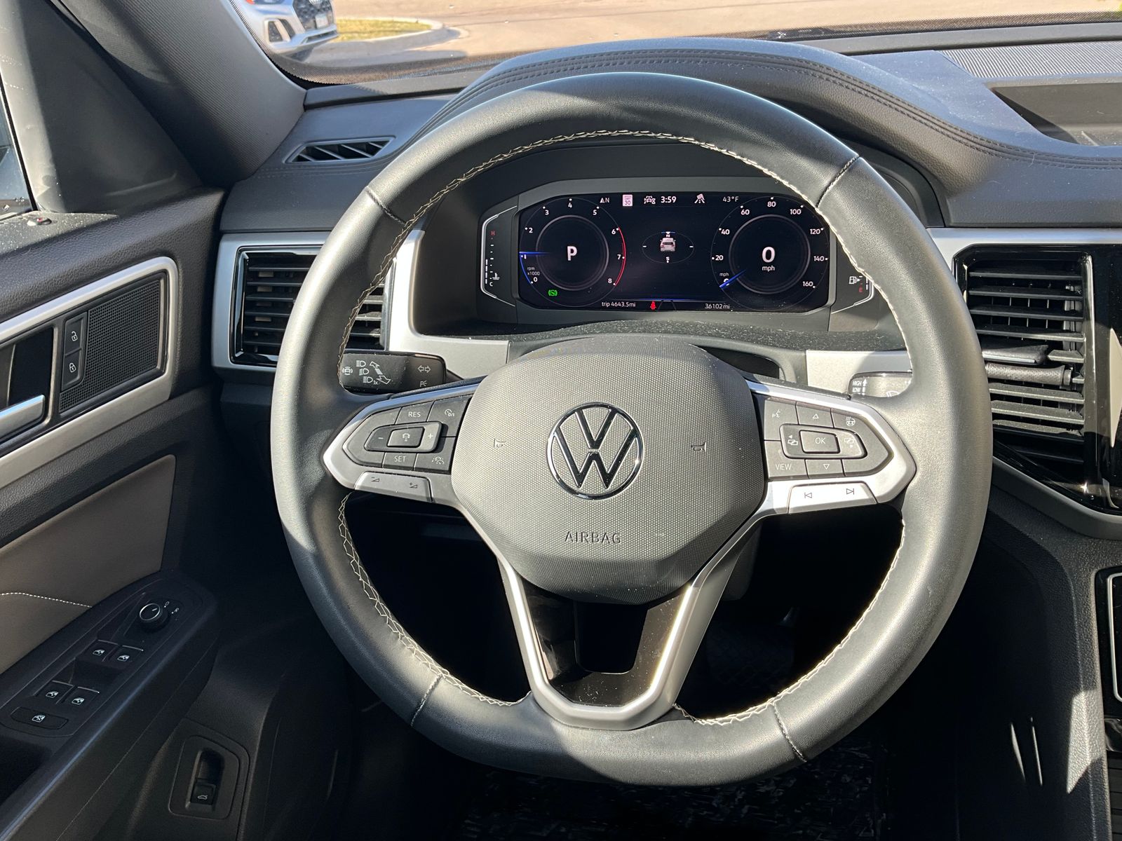 Thumbnail: 2022 Volkswagen Atlas - 18