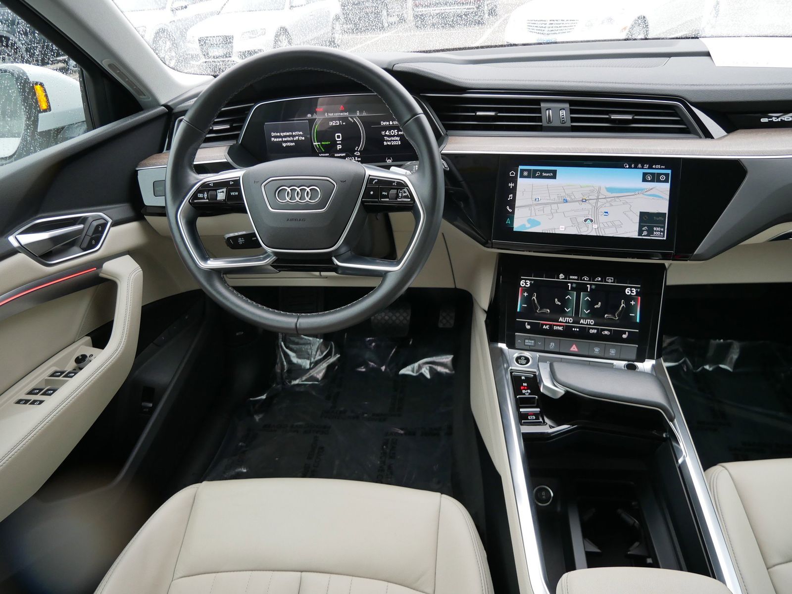 Thumbnail: 2022 Audi e-tron - 9