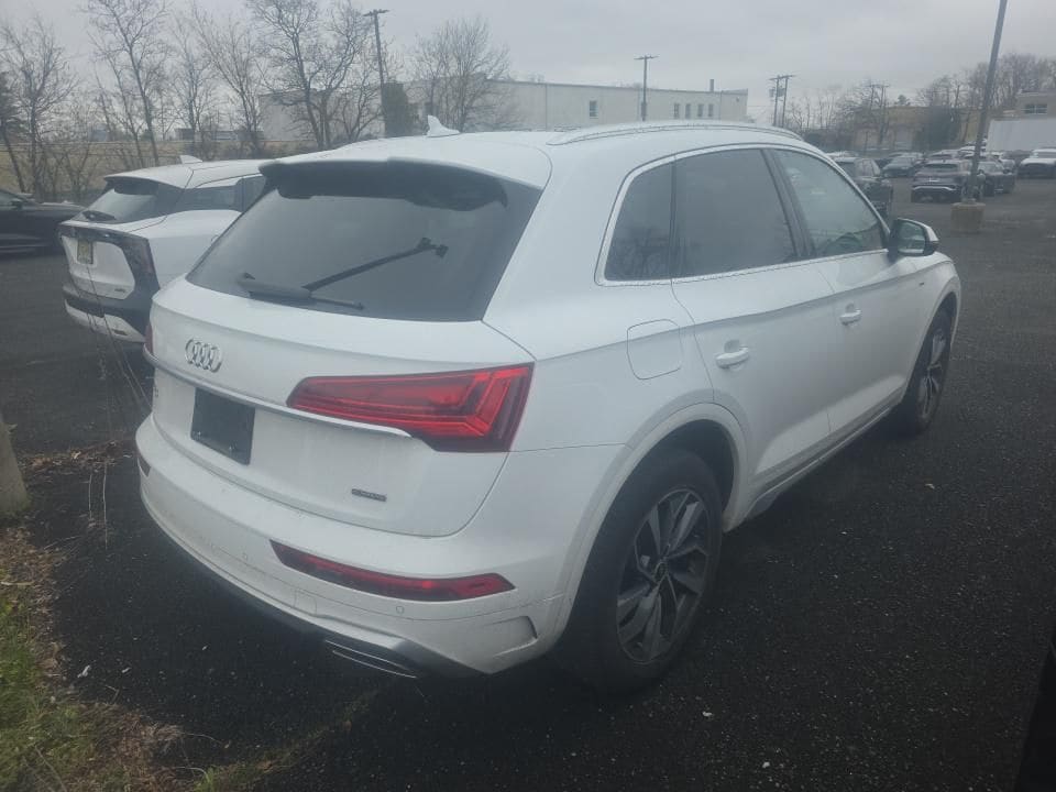 Thumbnail: 2023 Audi Q5 - 8