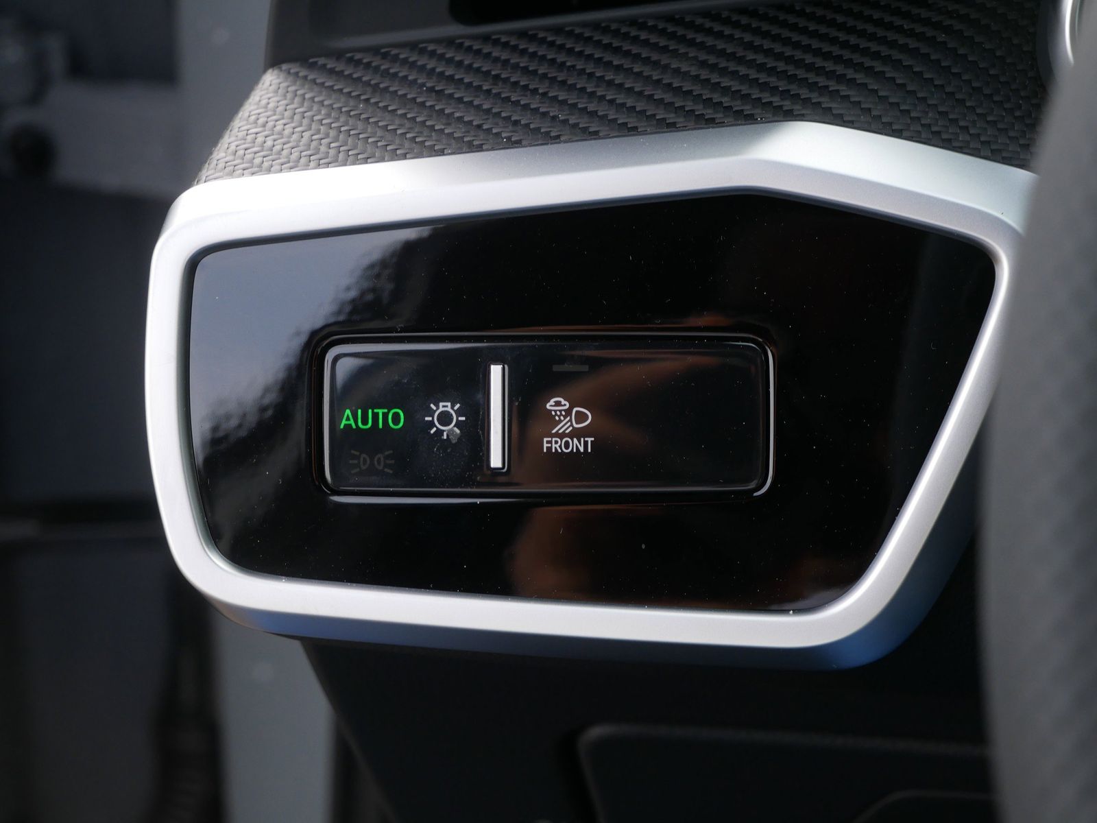 Thumbnail: 2026 Audi RS 6 - 28