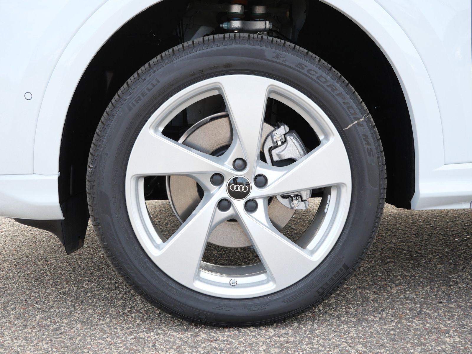 Thumbnail: 2025 Audi Q5 - 7