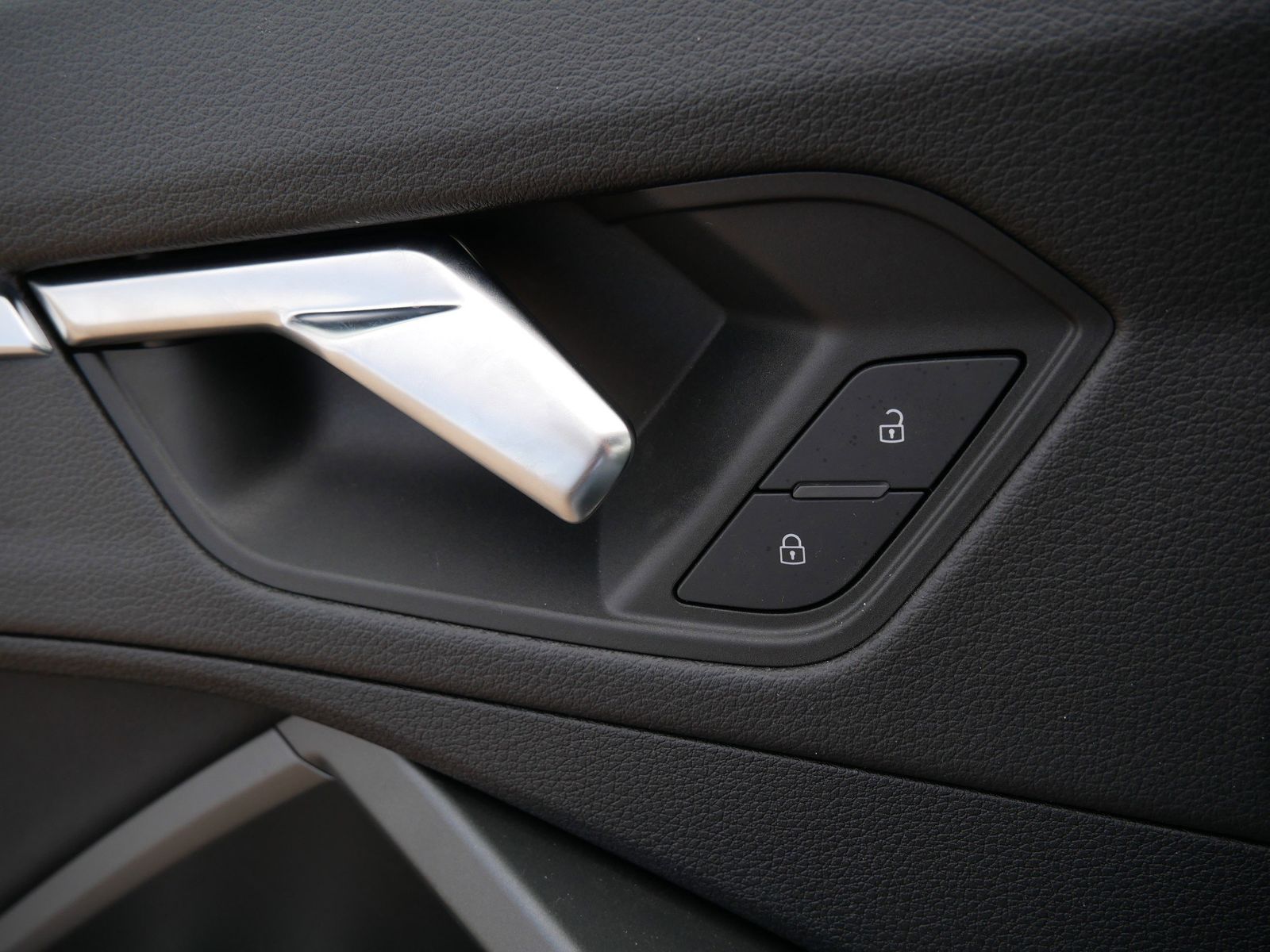 Thumbnail: 2023 Audi Q3 - 14