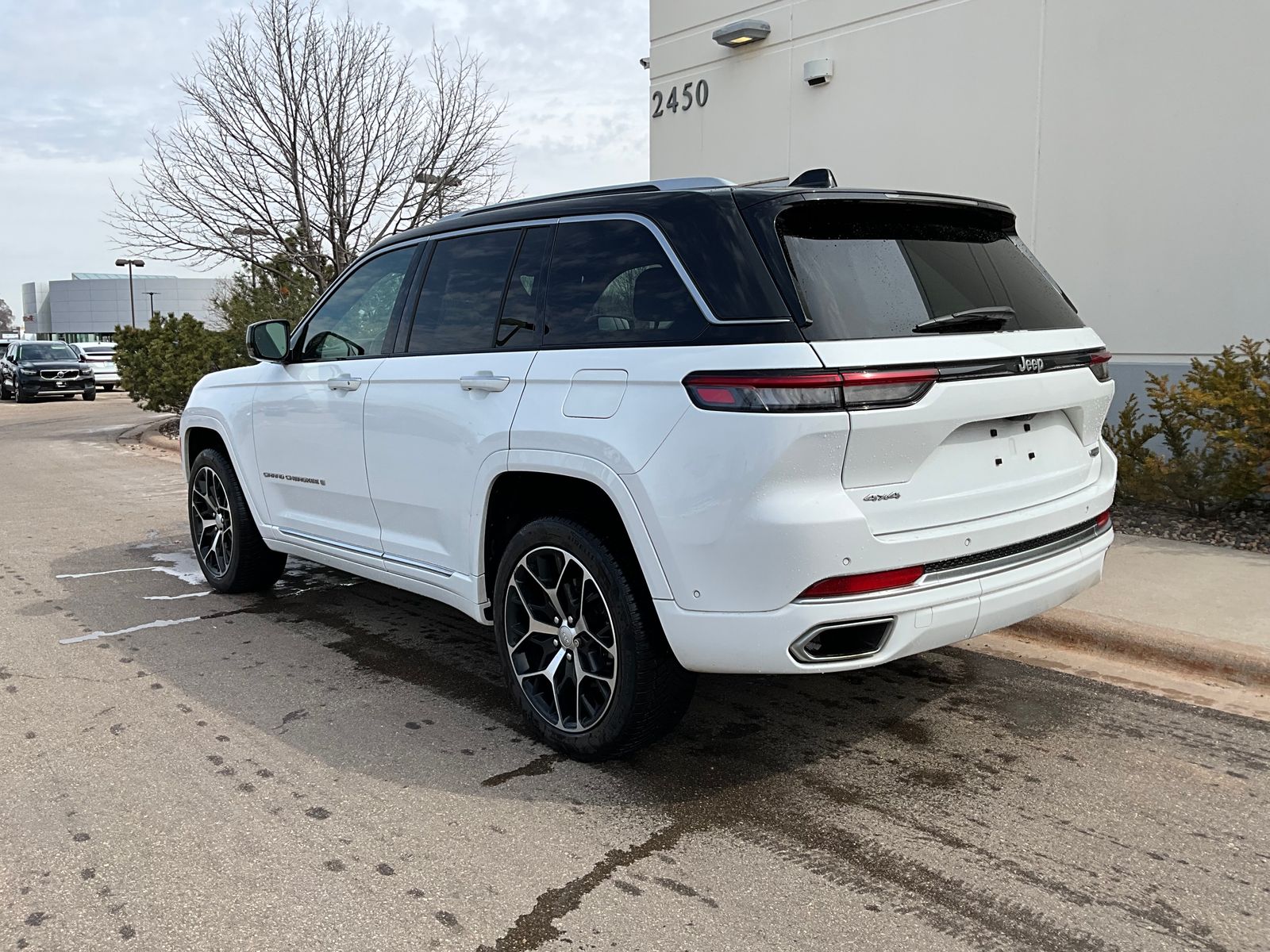 Thumbnail: 2022 Jeep Grand Cherokee - 10