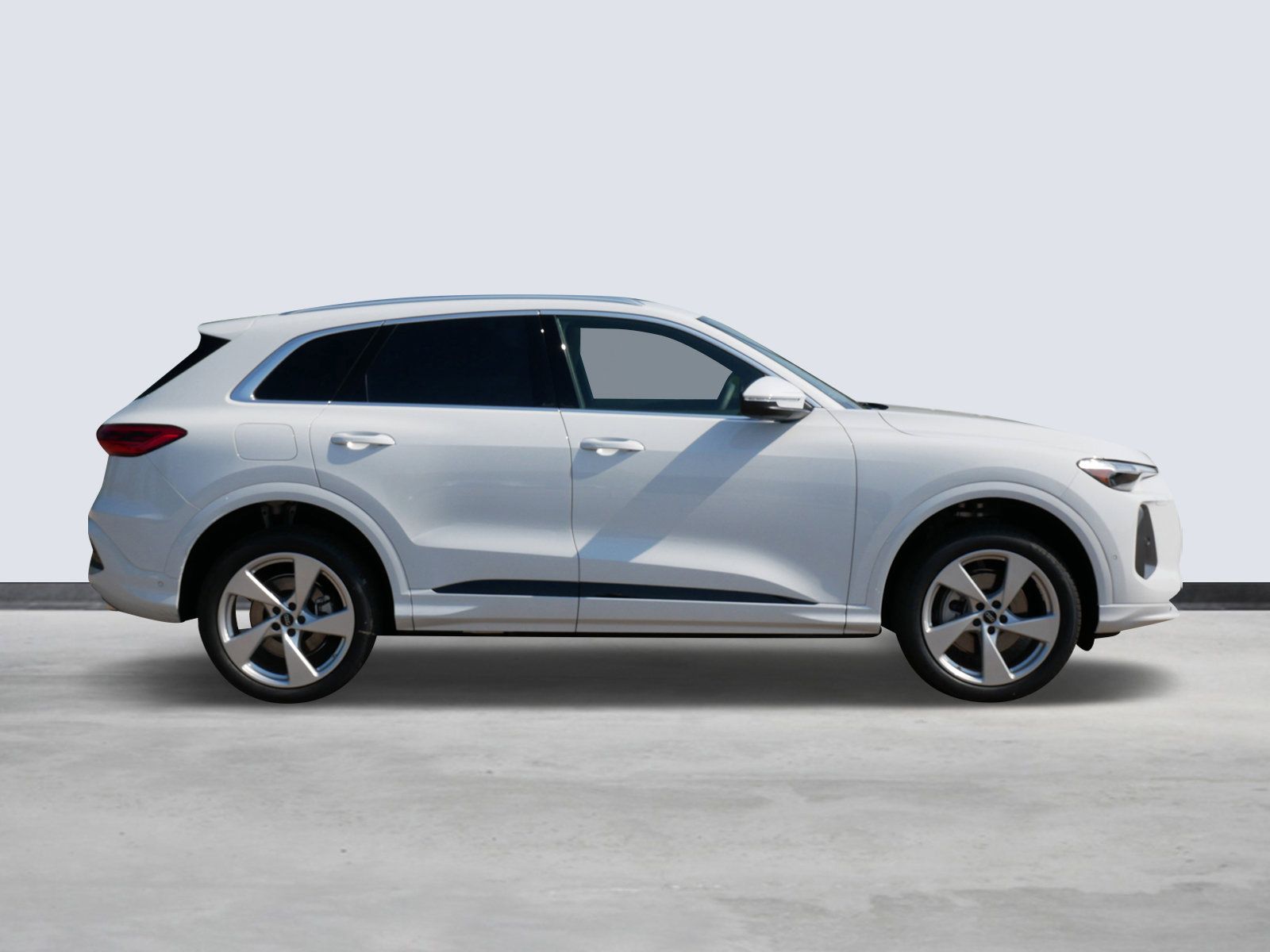 Thumbnail: 2025 Audi Q5 - 5